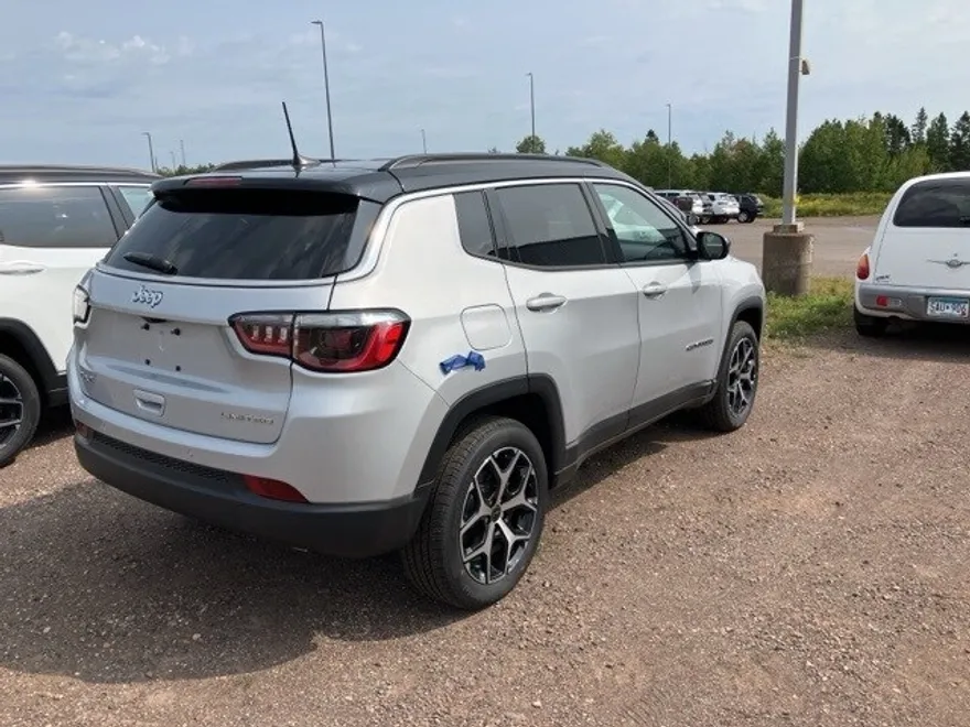 2025 Jeep Compass Limited photo 1