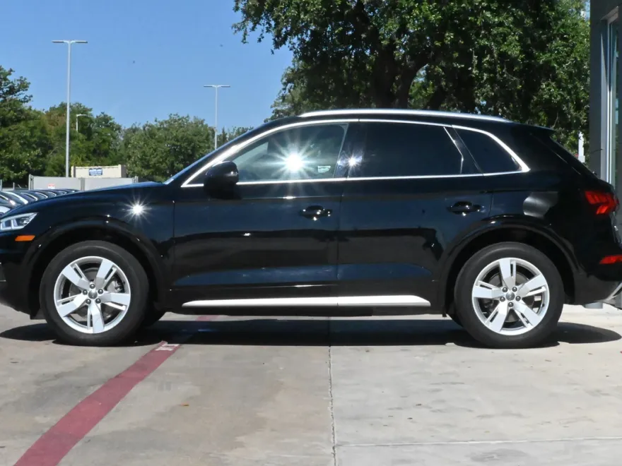 2019 Audi Q5 Premium Plus photo 1