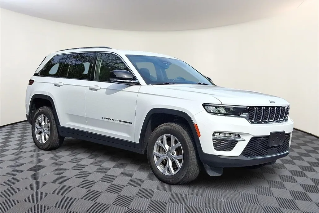 2022 Jeep Grand Cherokee Limited photo 1