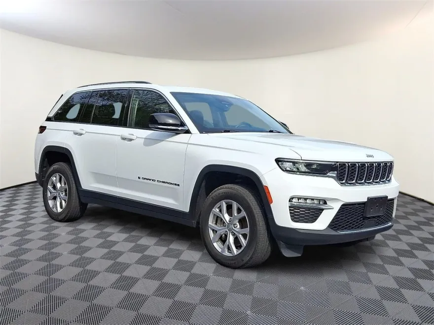 2022 Jeep Grand Cherokee Limited photo 1