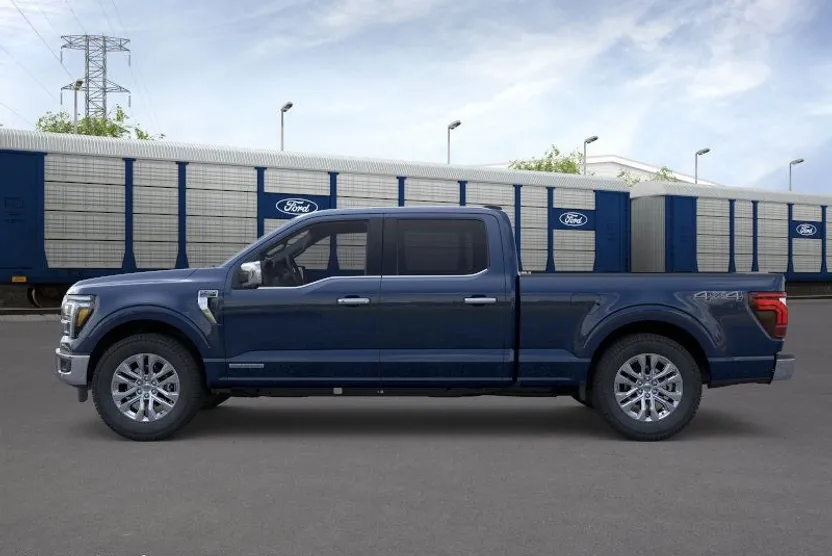 2025 Ford F-150 Lariat photo 1