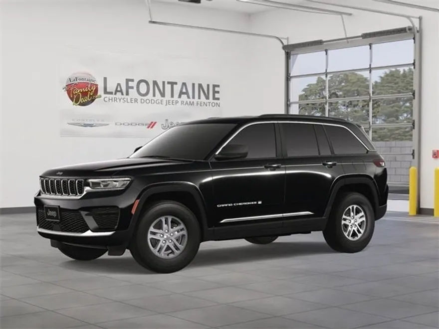 2025 Jeep Grand Cherokee Laredo photo 1