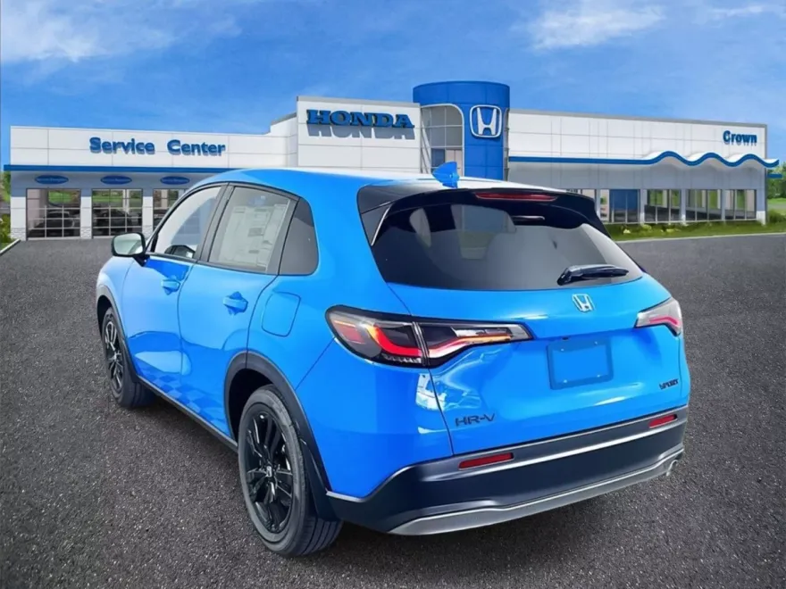 2026 Honda HR-V Sport photo 2