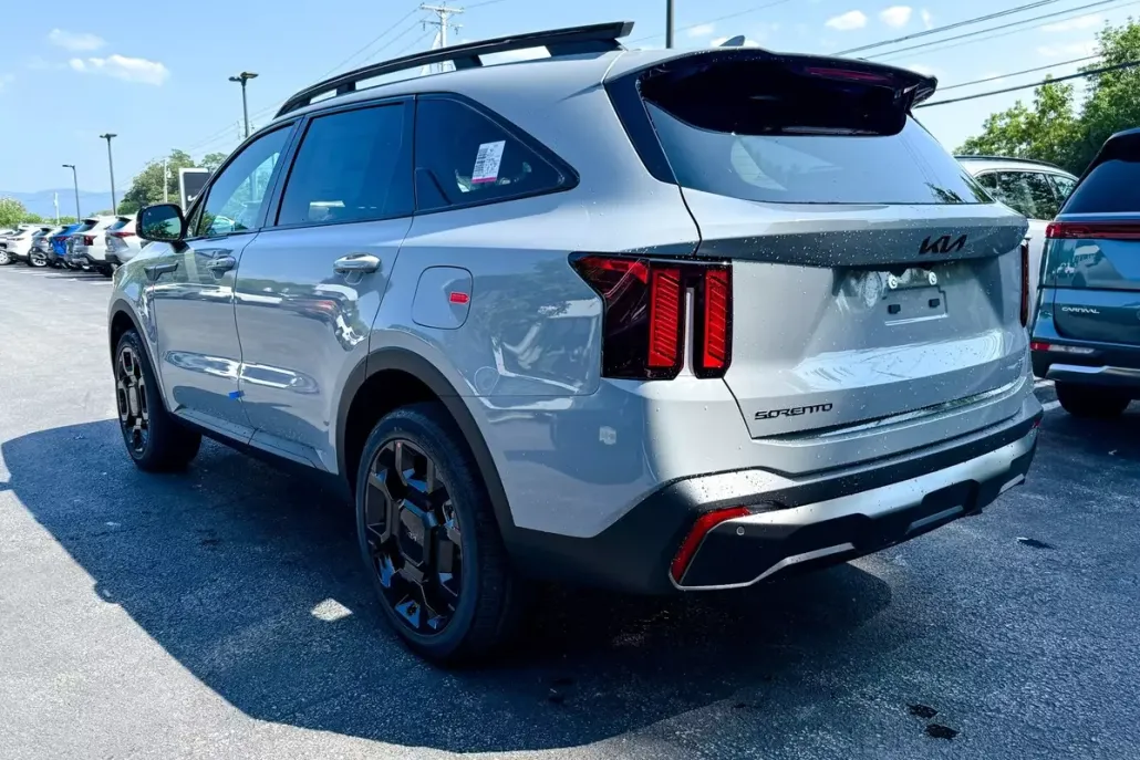 2025 Kia Sorento X-Line EX photo 1