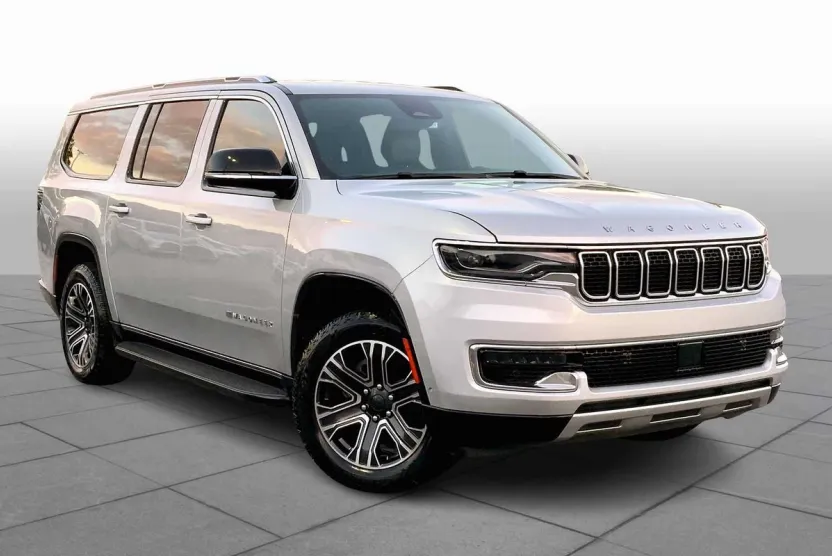 2024 Jeep Wagoneer L Series II photo 1