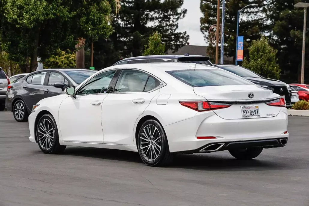 2022 Lexus ES 350 photo 1