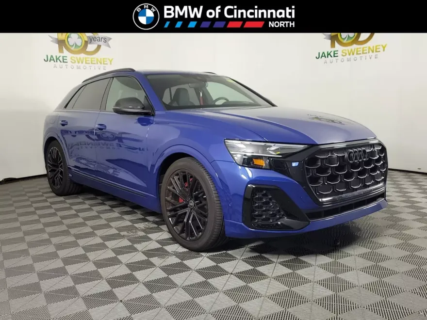 2025 Audi SQ8 Prestige photo 1