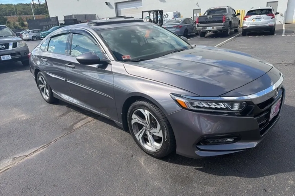 2018 Honda Accord EX photo 1