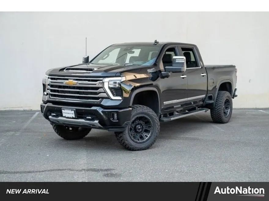 2024 Chevrolet Silverado 2500HD High Country photo 1