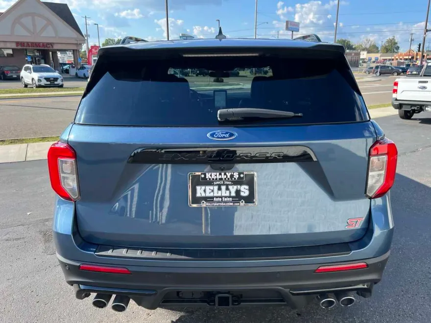 2020 Ford Explorer ST photo 1
