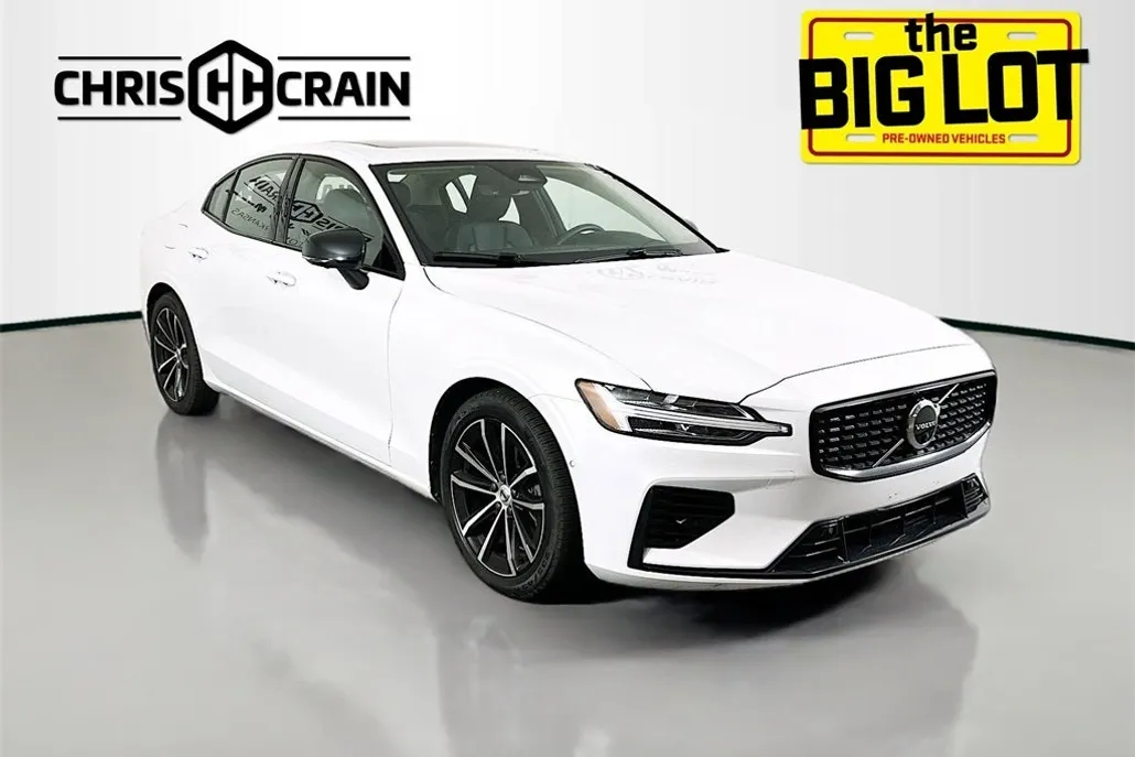 2023 Volvo S60 Recharge T8 Plus photo 1