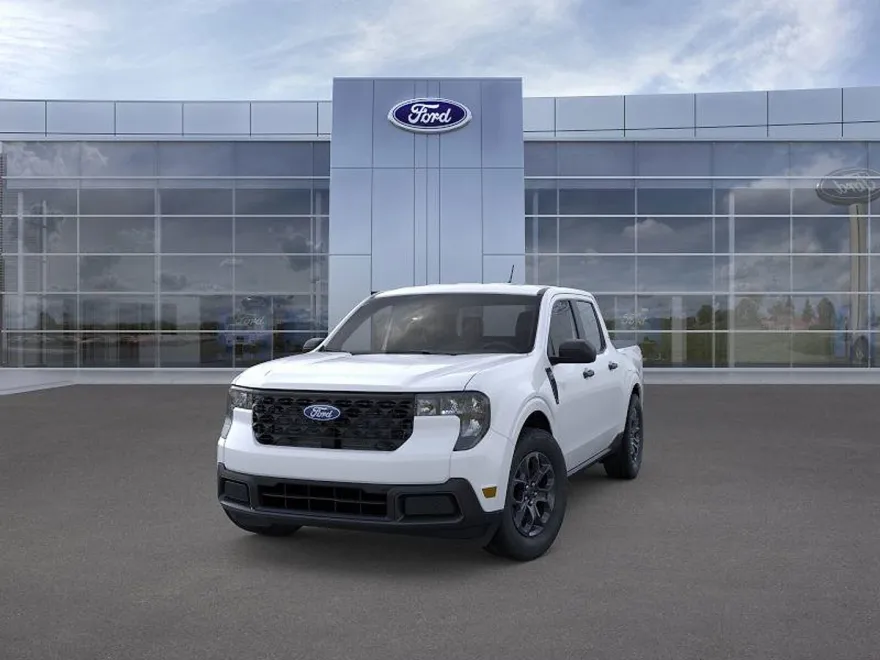 2025 Ford Maverick XLT photo 1