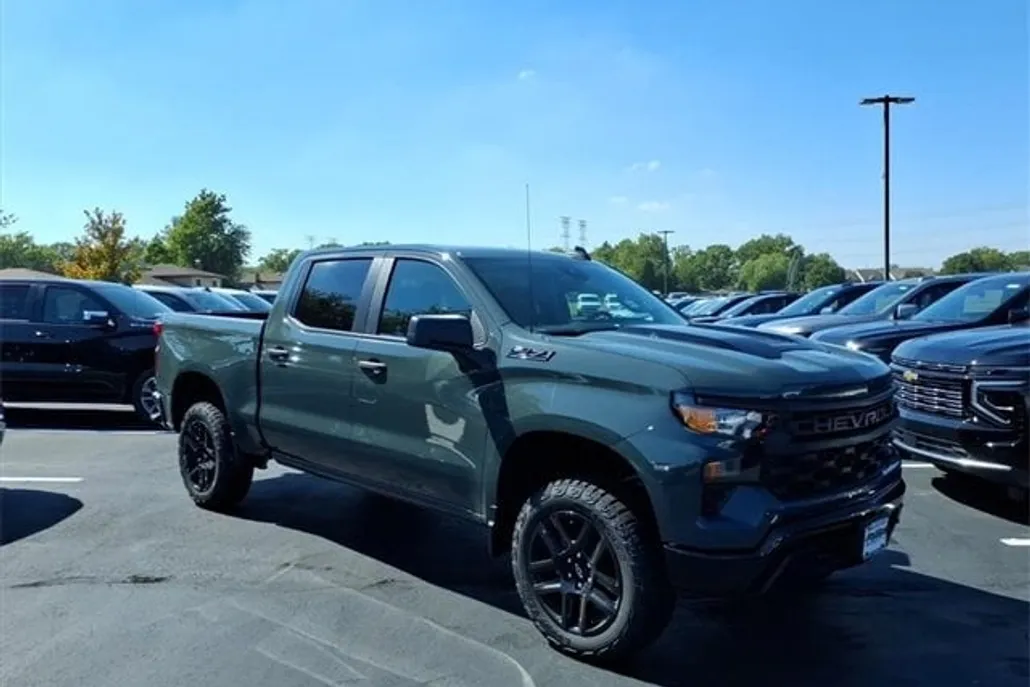 2026 Chevrolet Silverado 1500 Custom Trail Boss photo 1