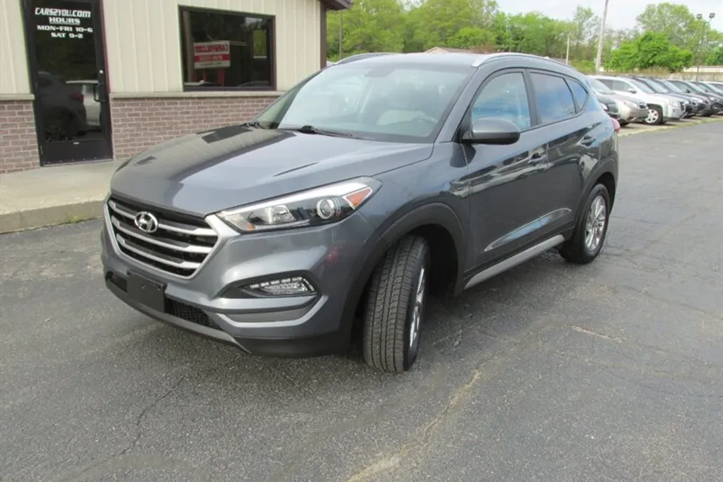 2017 Hyundai Tucson SE photo 1