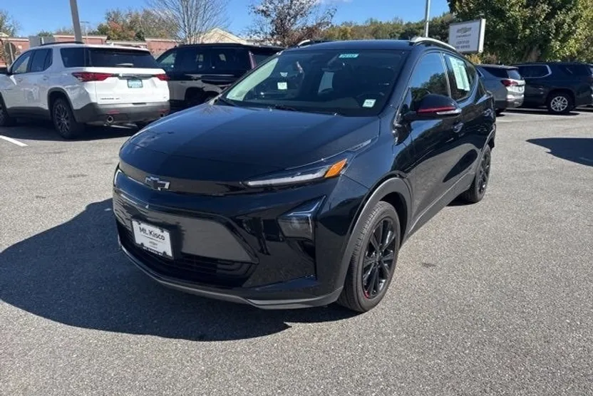 2023 Chevrolet Bolt EUV photo 1