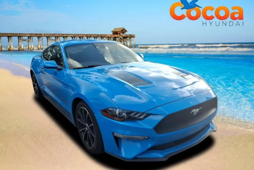 2022 Ford Mustang EcoBoost photo 1