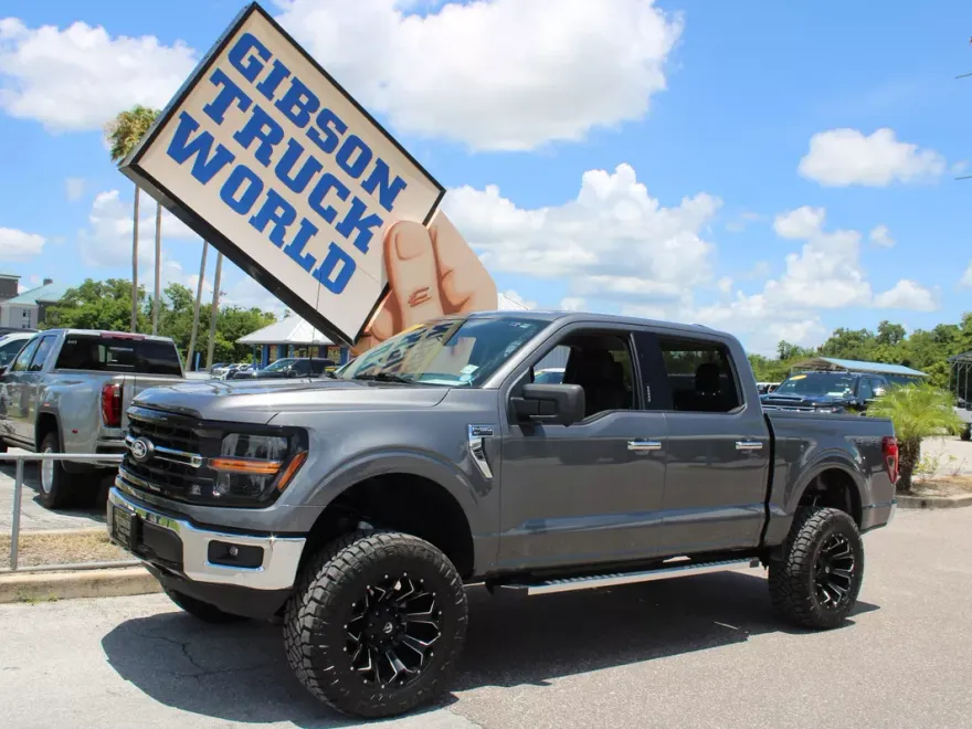 2024 Ford F-150 XLT photo 1