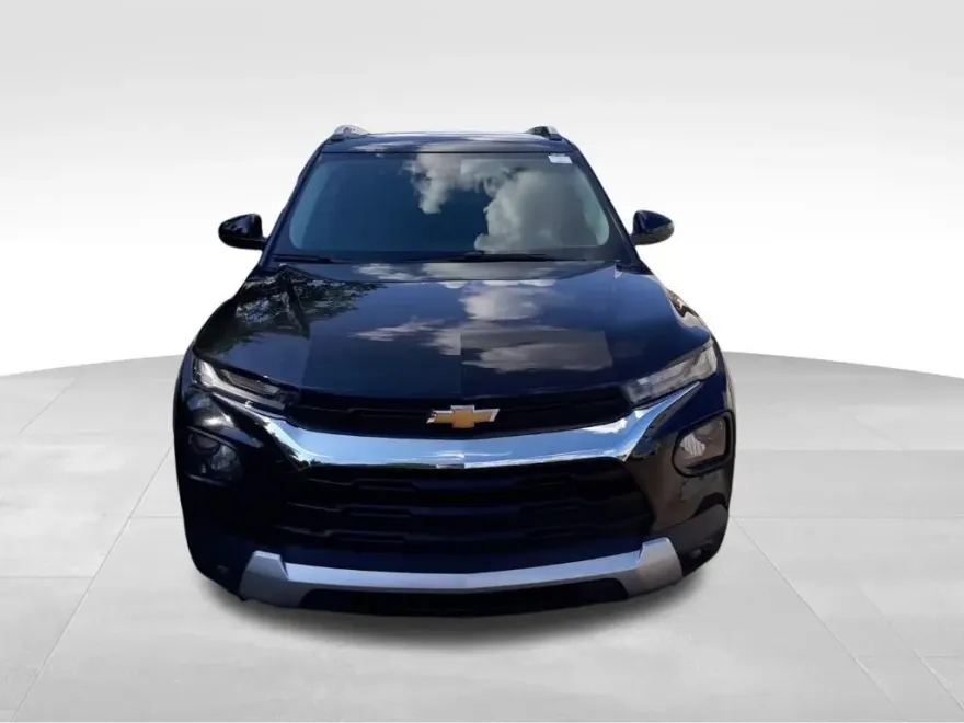 2023 Chevrolet Trailblazer LT photo 1