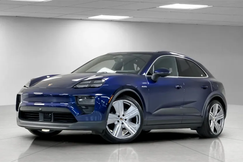 2025 Porsche Macan 4 Electric photo 1