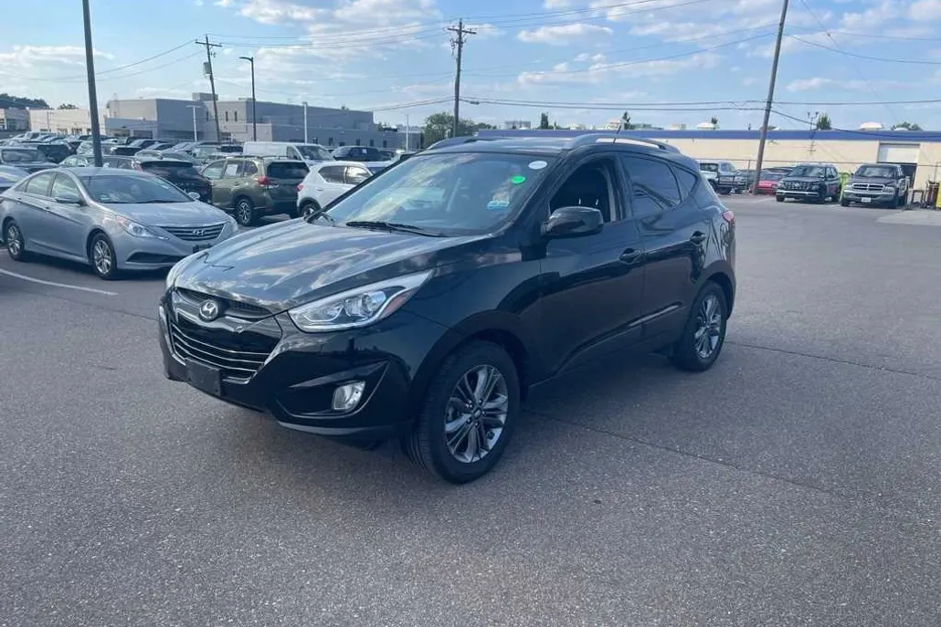 2015 Hyundai Tucson SE photo 1