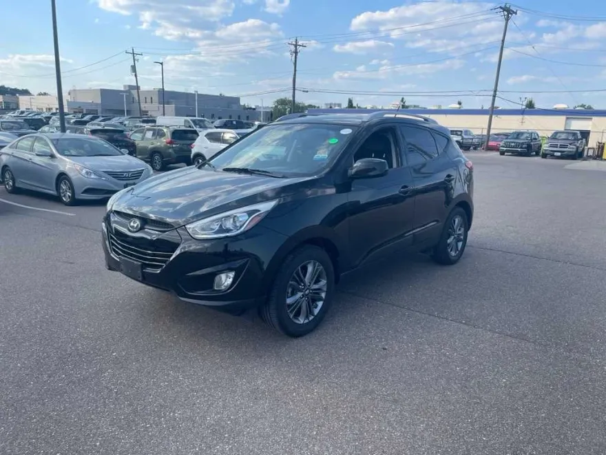 2015 Hyundai Tucson SE photo 1