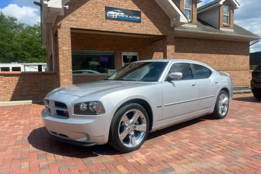 2009 Dodge Charger R/T photo 1