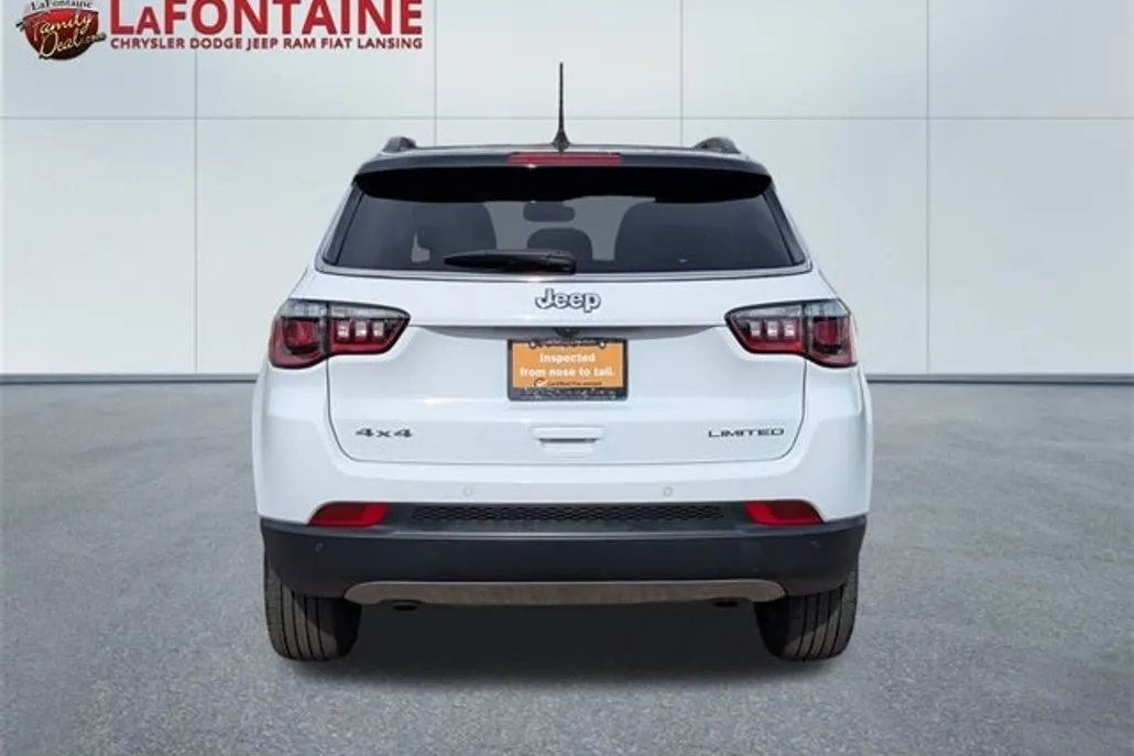 2024 Jeep Compass Limited photo 1