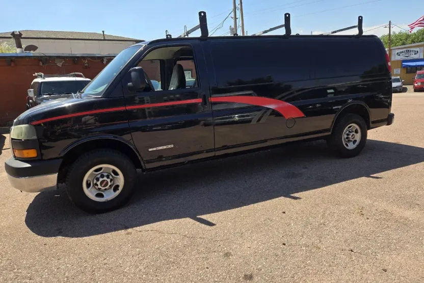 2005 Gmc Savana 3500 photo 1
