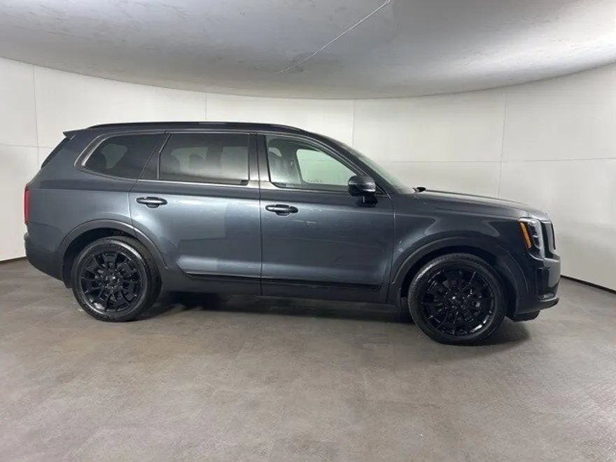 2021 Kia Telluride SX photo 1