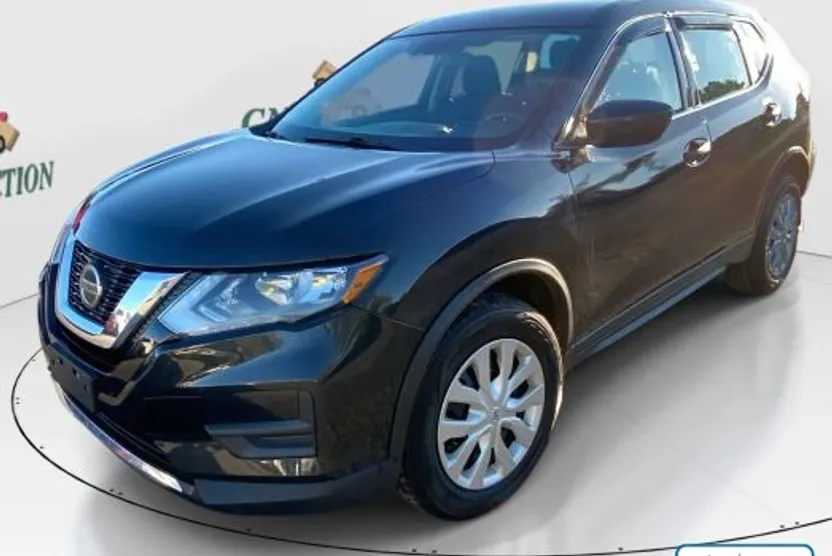 2019 Nissan Rogue photo 1