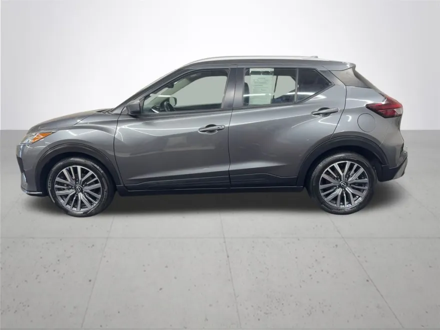 2024 Nissan Kicks SV photo 1