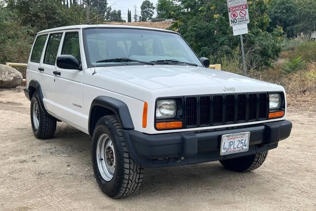 2000 Jeep Cherokee SE photo 1