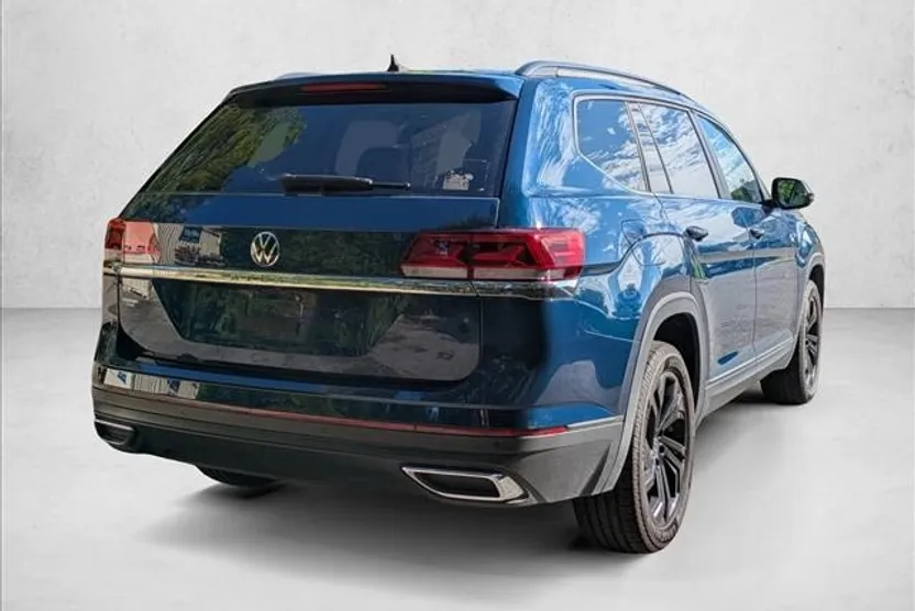 2022 Volkswagen Atlas SE Technology photo 1