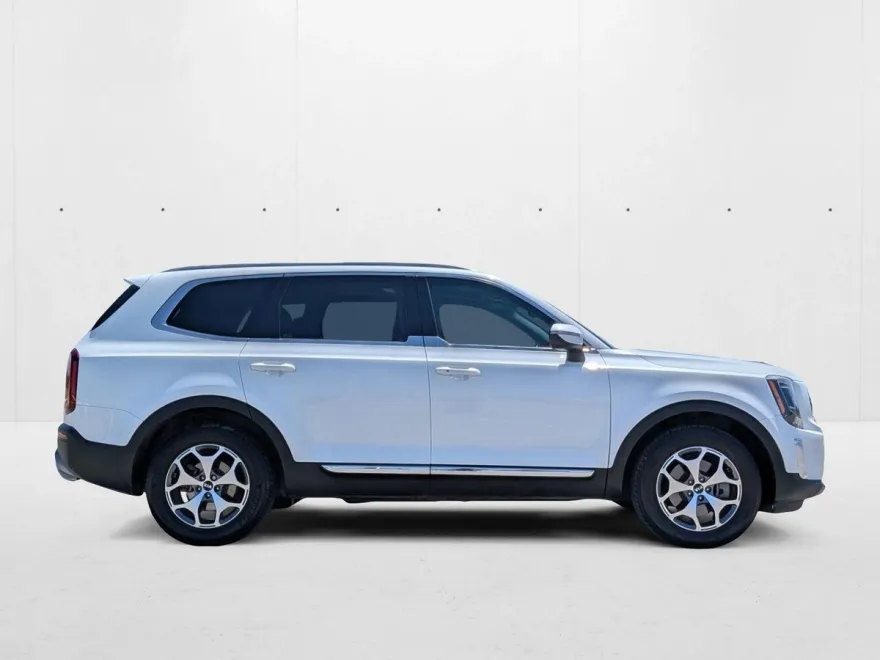 2020 Kia Telluride EX photo 1