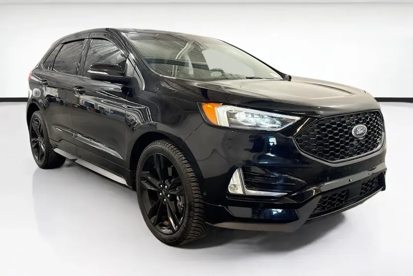 2020 Ford Edge ST photo 1