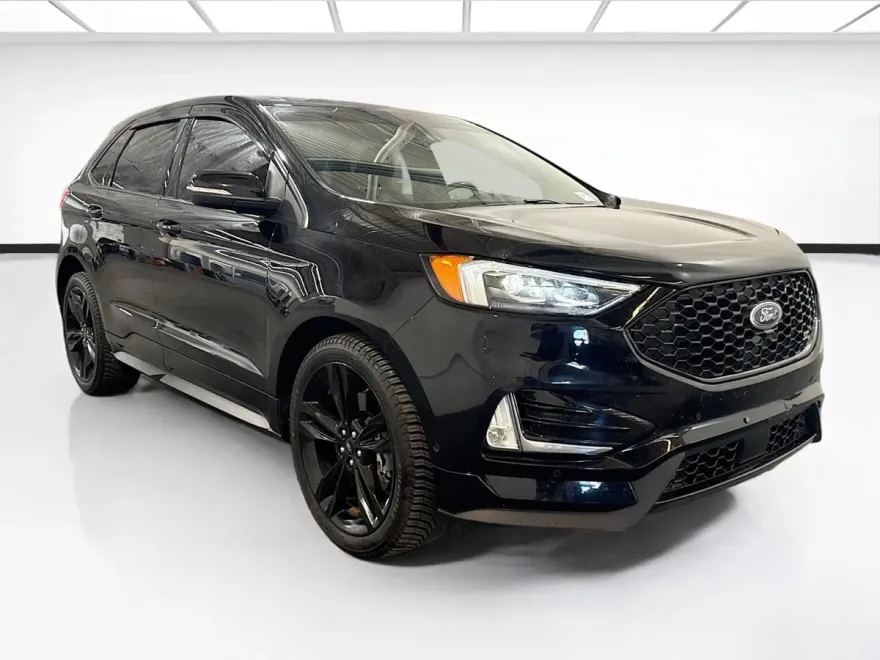 2020 Ford Edge ST photo 1