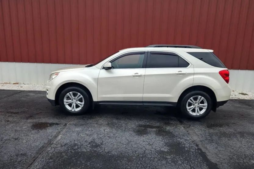 2015 Chevrolet Equinox LT photo 1