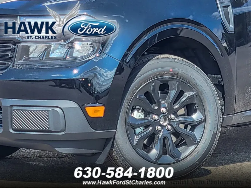 2024 Ford Maverick Lariat photo 1