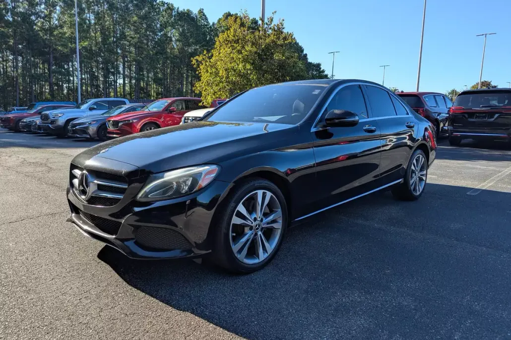 2018 Mercedes Benz C 300 Sedan photo 1