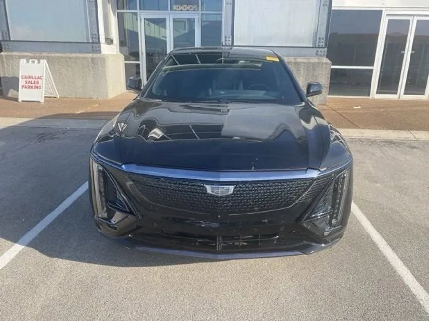 2024 Cadillac Lyriq Sport photo 1