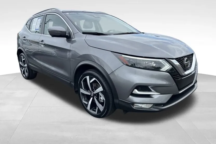 2022 Nissan Rogue Sport SL photo 1