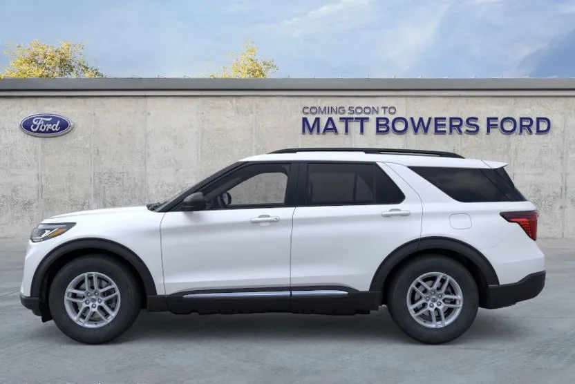 2025 Ford Explorer photo 1