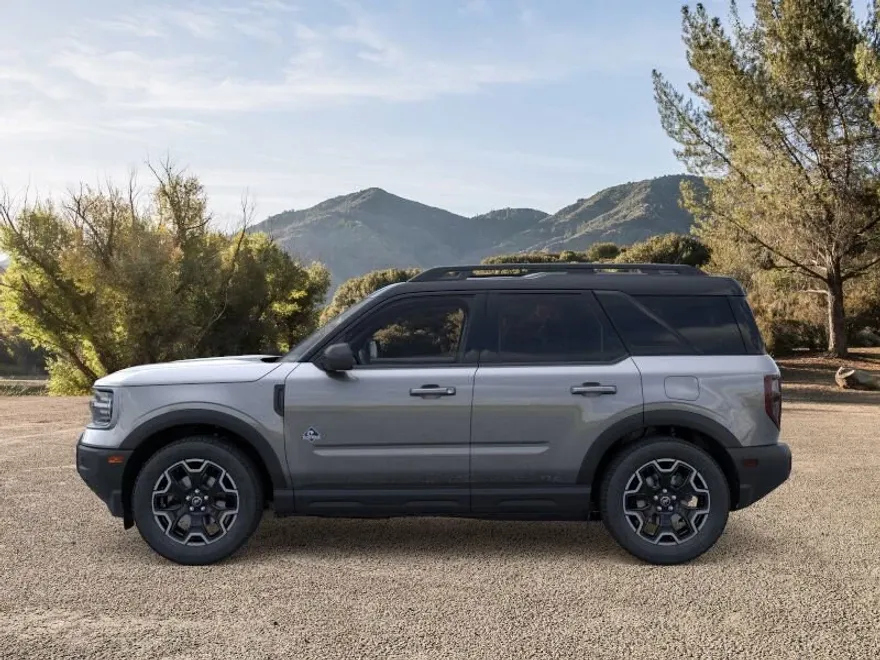 2025 Ford Bronco Sport Outer Banks photo 1