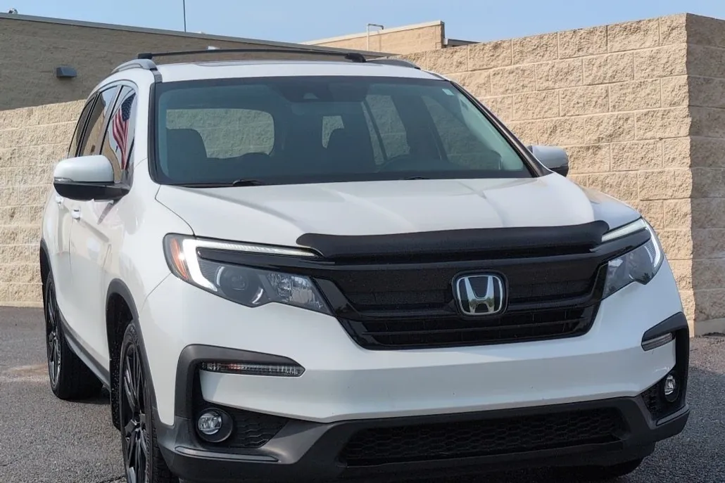 2021 Honda Pilot Special Edition photo 1