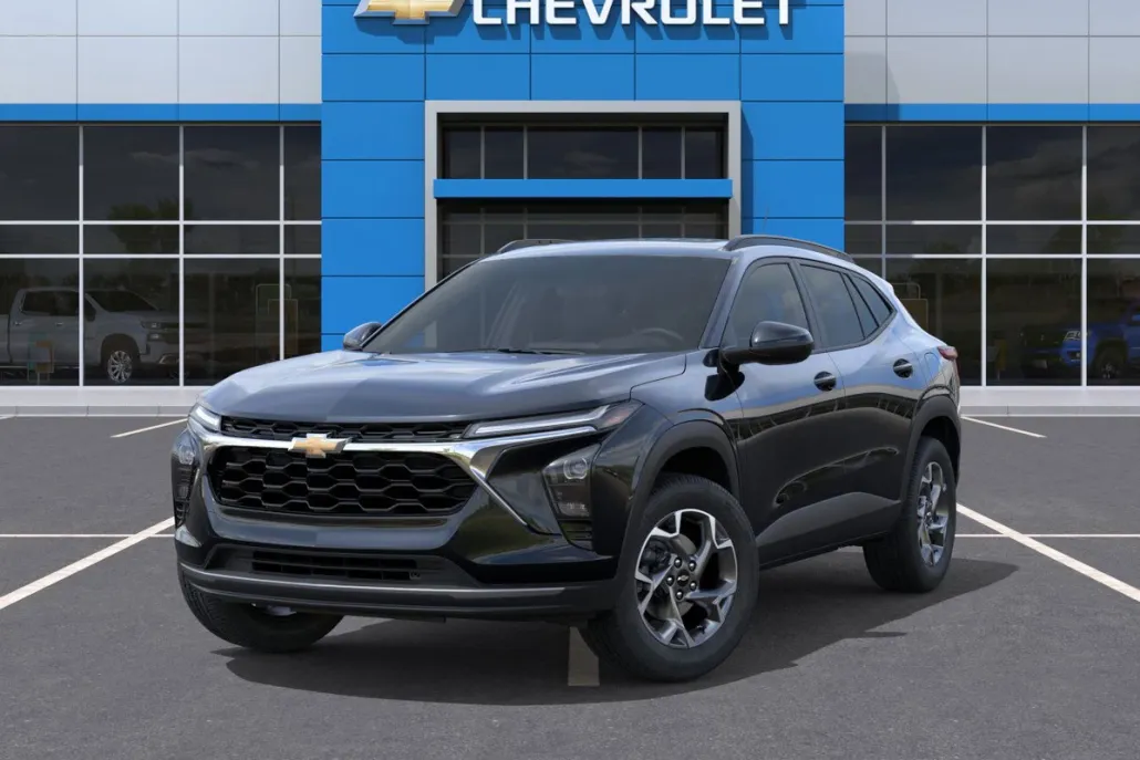 2025 Chevrolet Trax LT photo 1