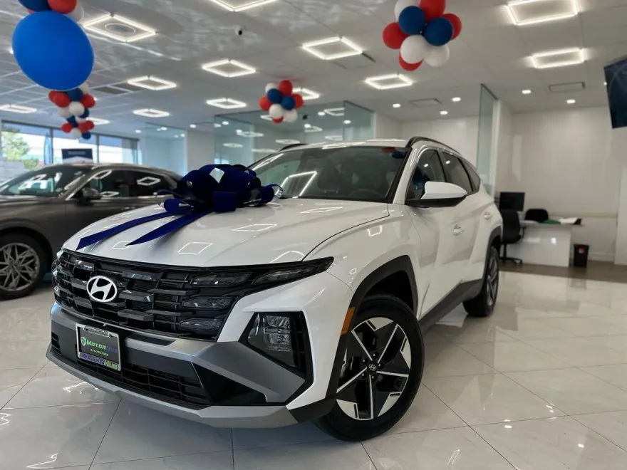 2025 Hyundai Tucson SEL photo 1