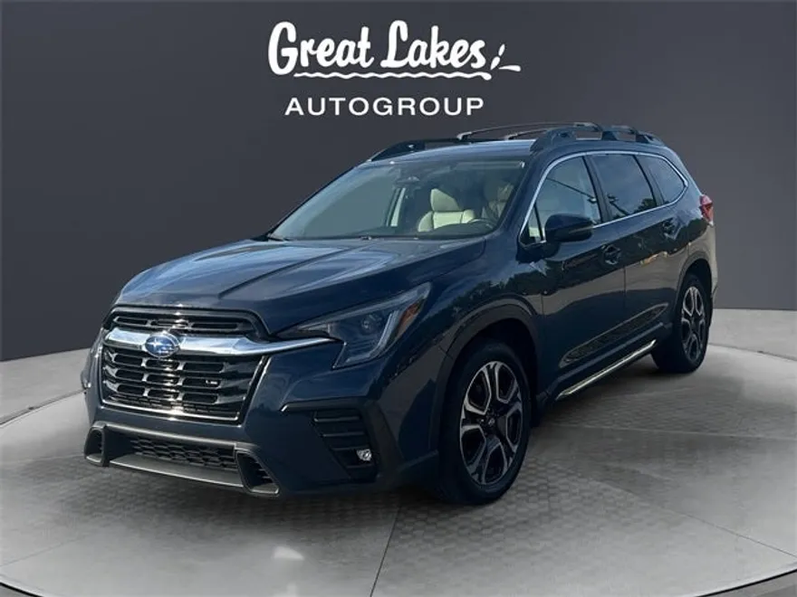 2023 Subaru Ascent Limited photo 1