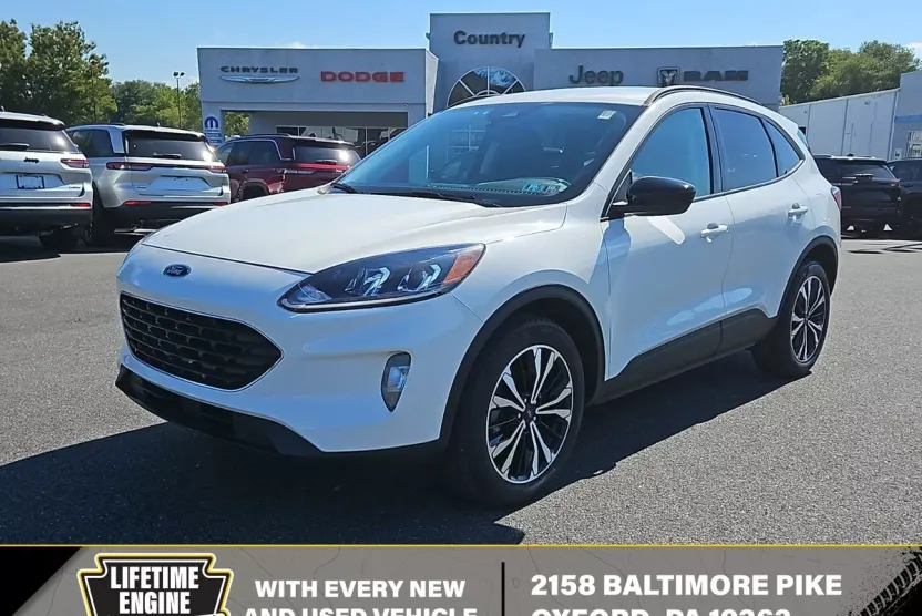 2021 Ford Escape SEL photo 1
