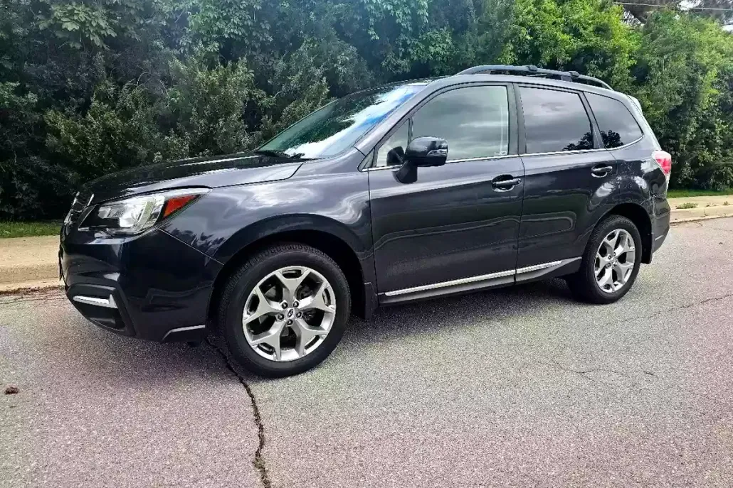 2018 Subaru Forester Touring photo 1