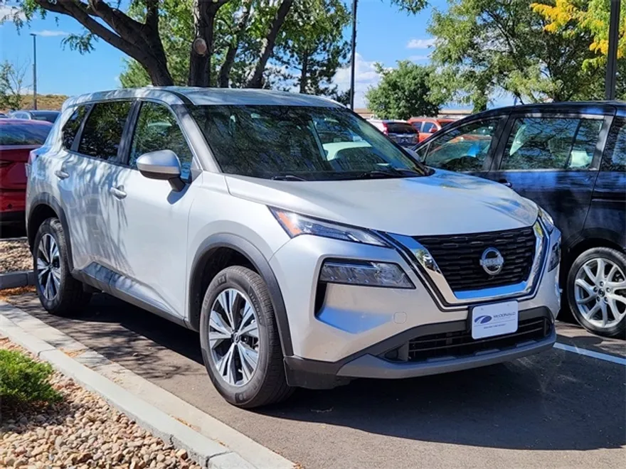 2023 Nissan Rogue SV photo 1